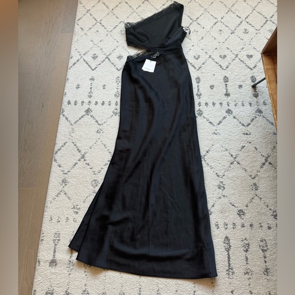 🎄NWT SOLD OUT Misha Black Jillian Satin Gown - Picture 5 of 7